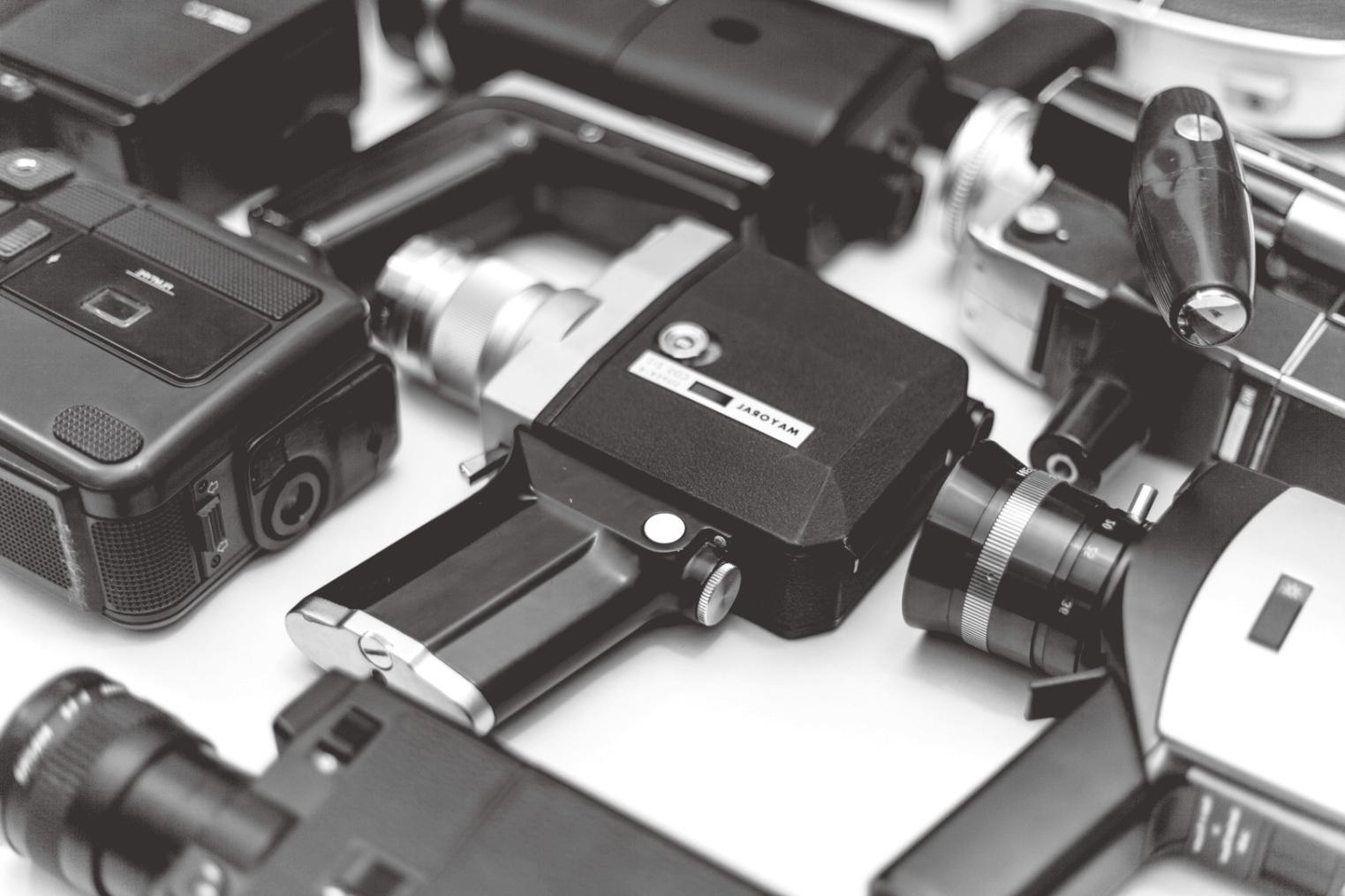 Set cinematografico con luci professionali